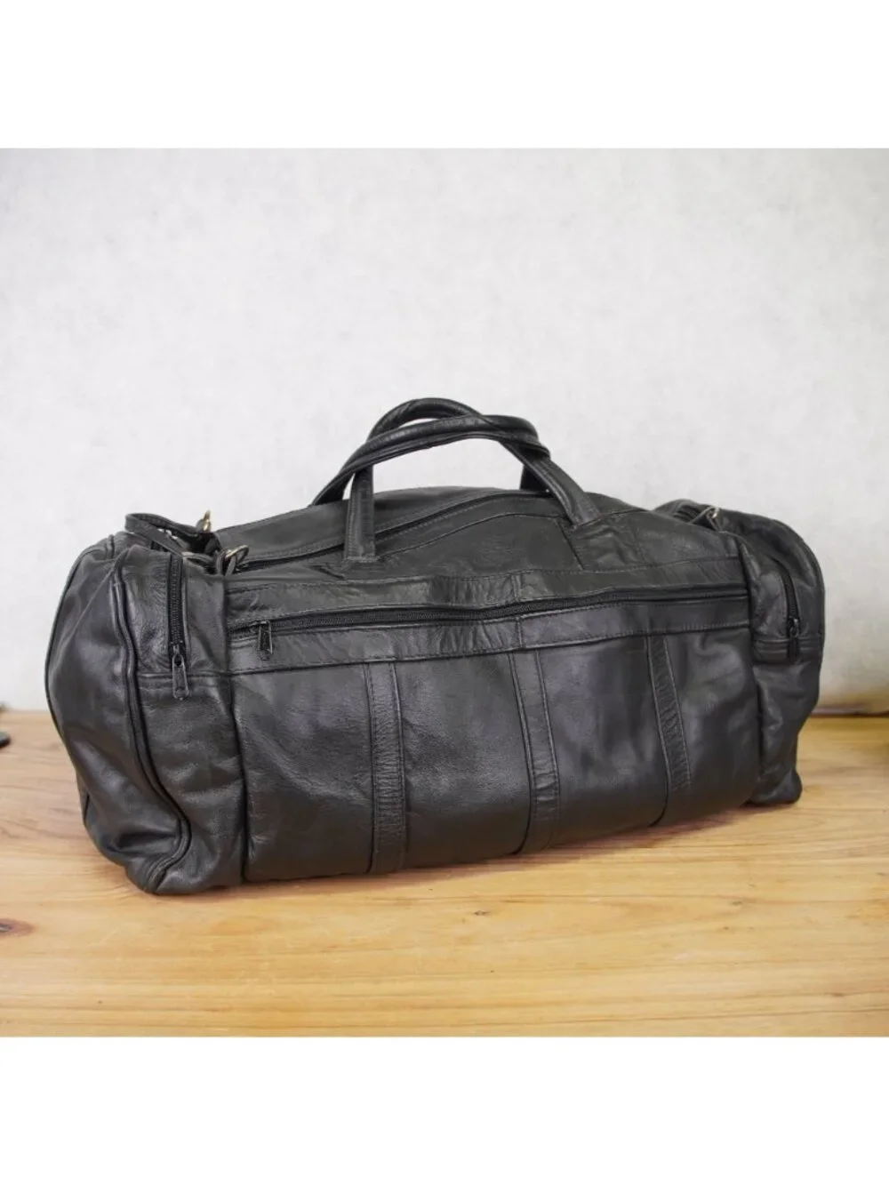 Vintage Genuine Leather Duffle Travling Bag Gym Y2K Black 23